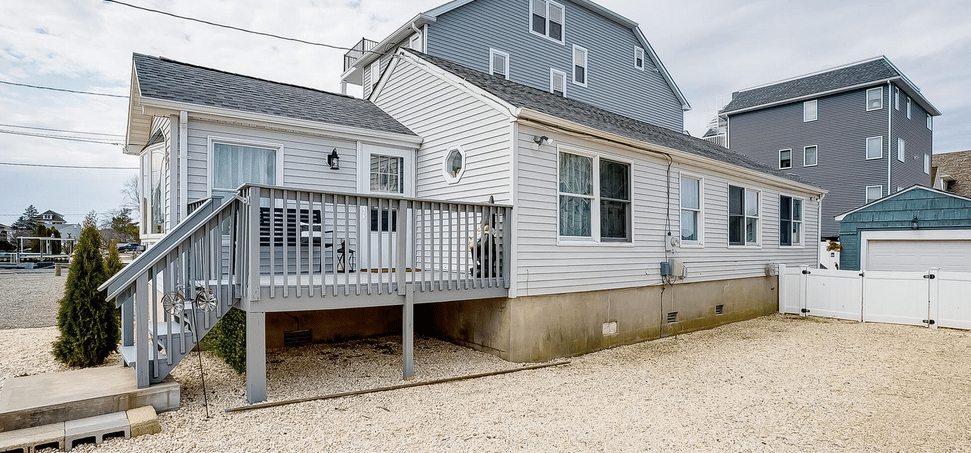 38 Bay Breeze Drive