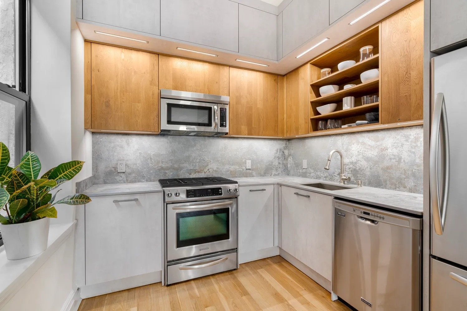 203 Luquer St, Unit 4A