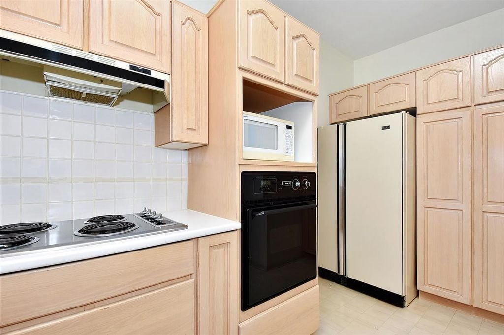 3769 W 7th Ave, #325