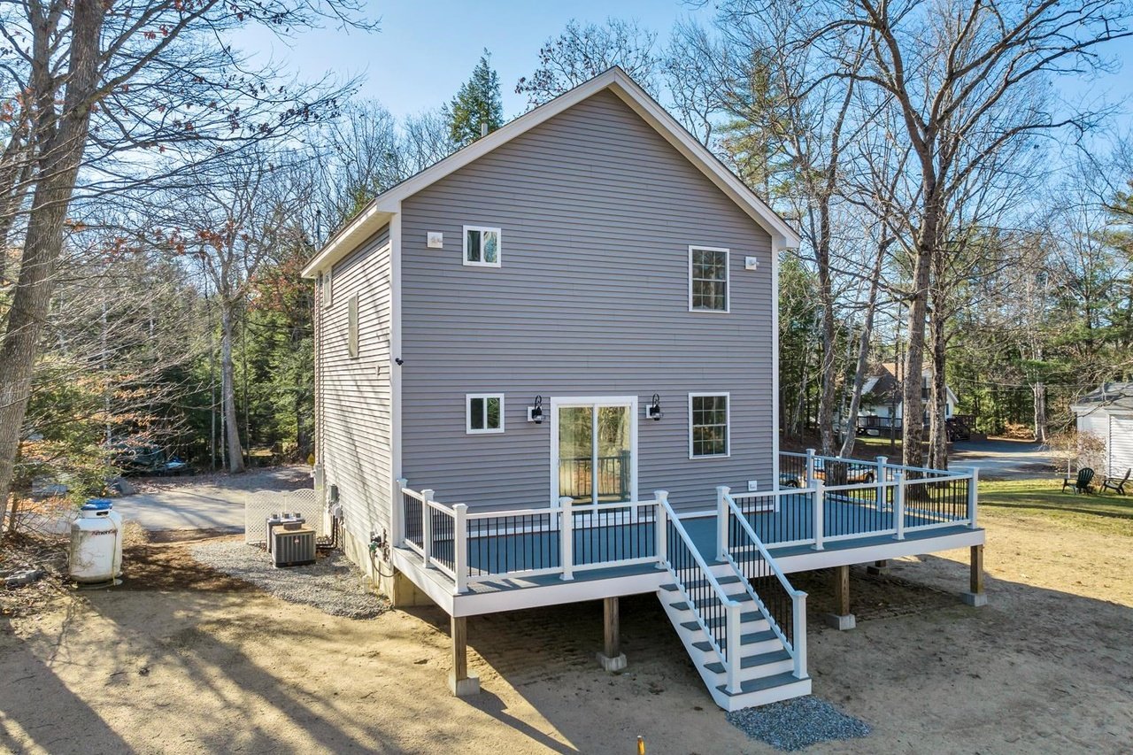 19 Eden Ln