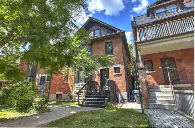 46 Cowan Ave