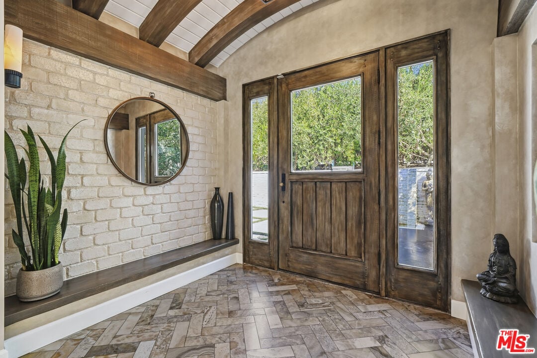 Solis Vista, Serra Rd, 90265