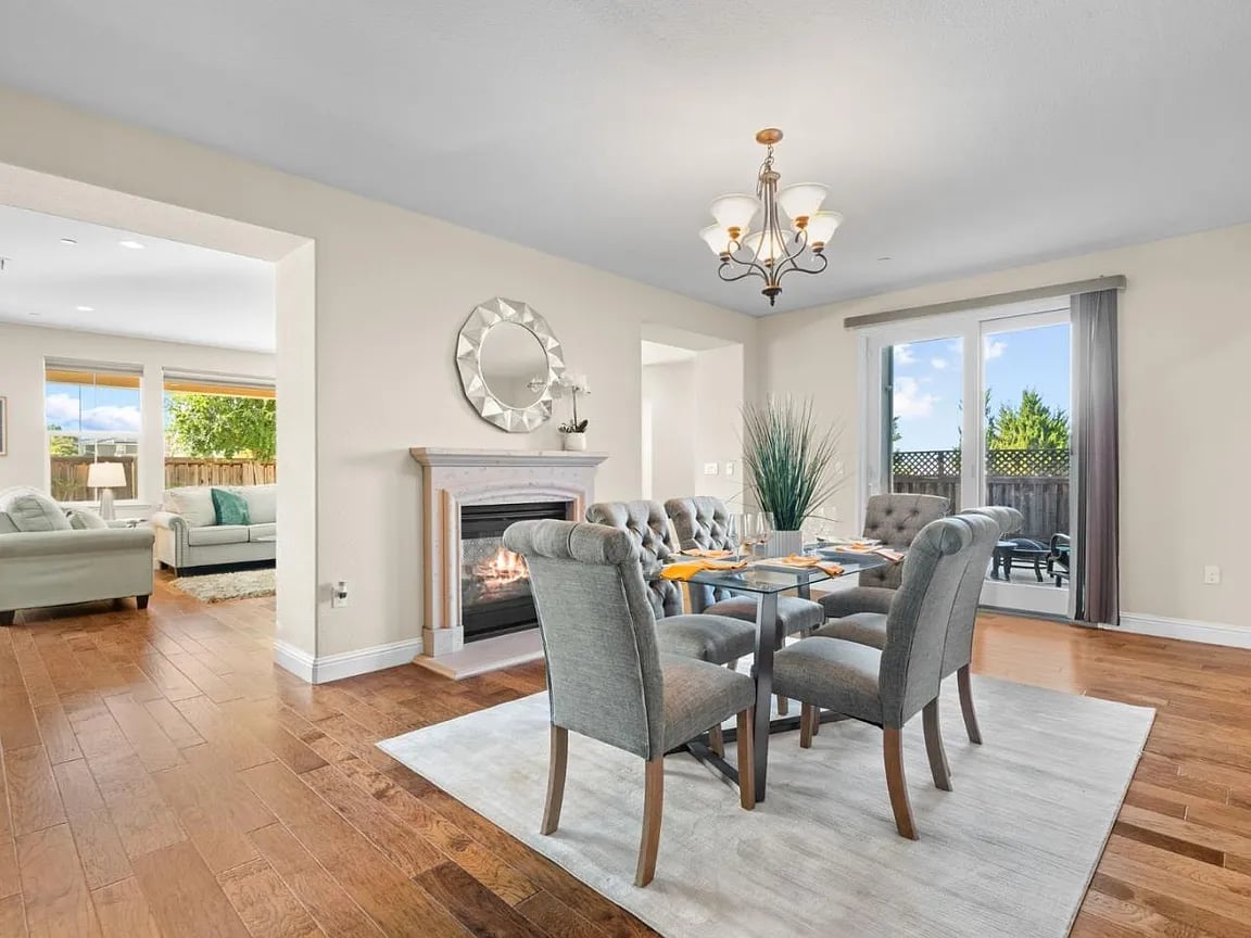 4063 Cadwallader Ave