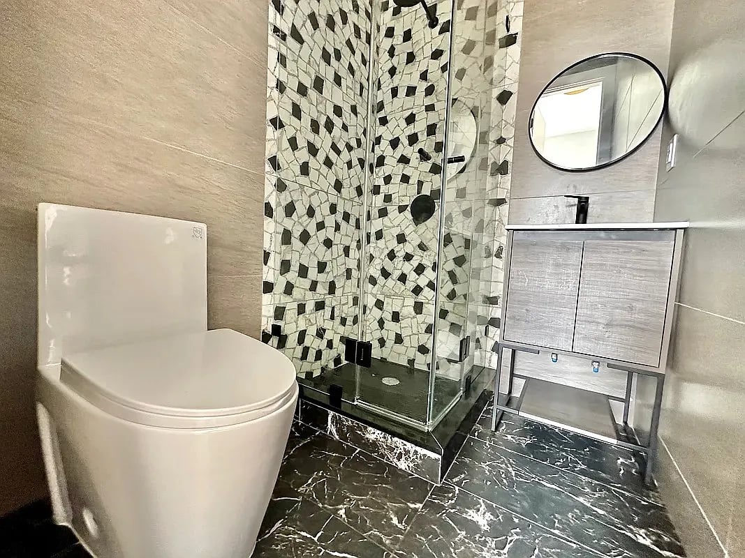 959 Metropolitan Avenue #3L