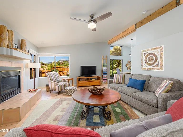 2272 ROADRUNNER Road, Sedona