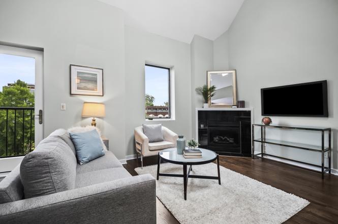 2035 W Crystal St #3