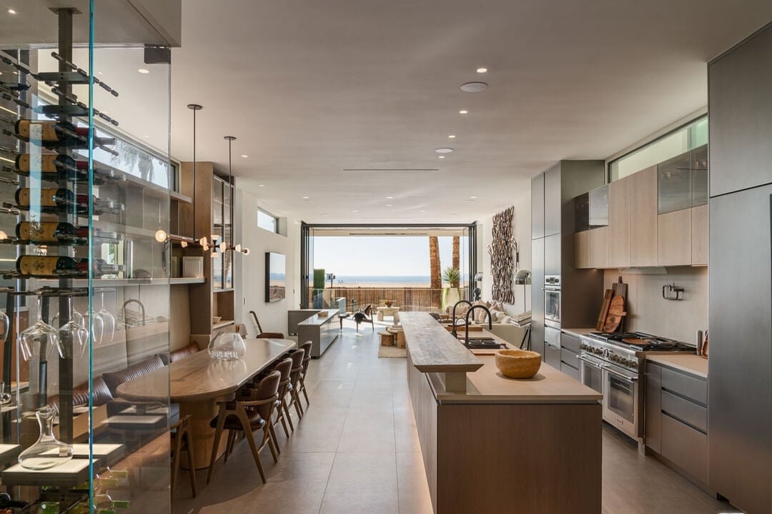 Fairmont Heights, Palisades Beach Rd, 90403