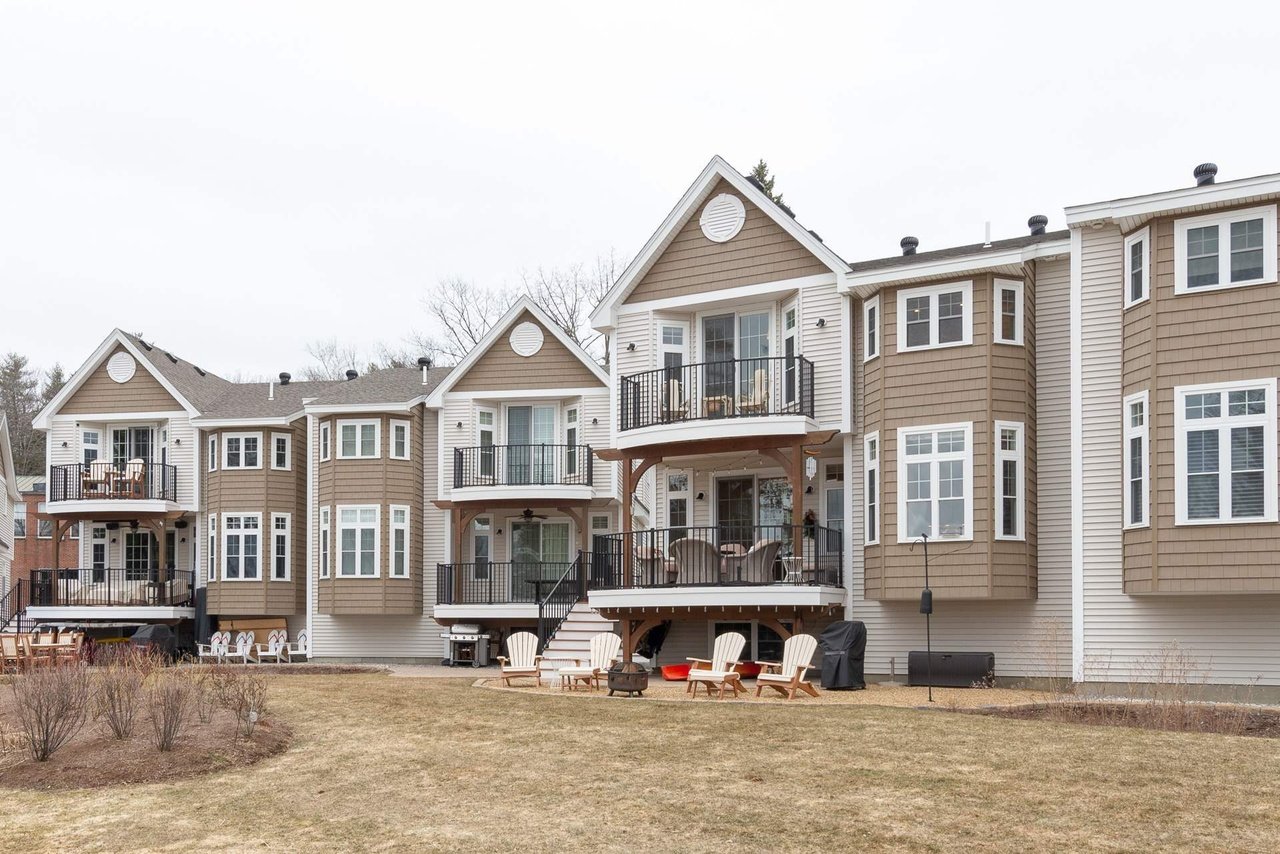 11 Island Dr