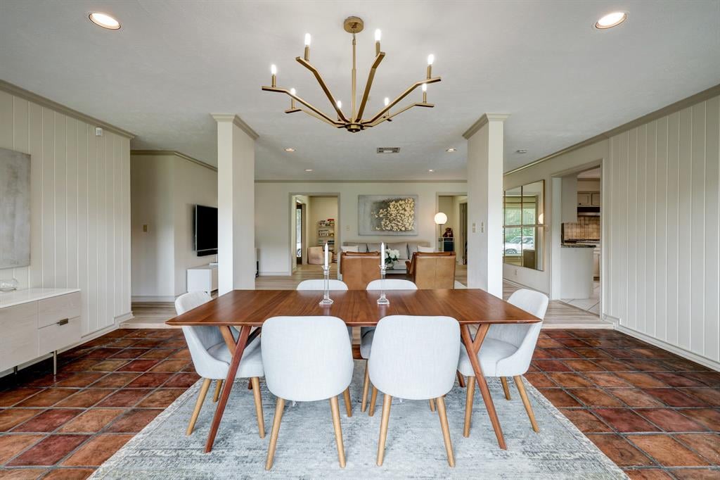 2103 Stoney Brook Dr