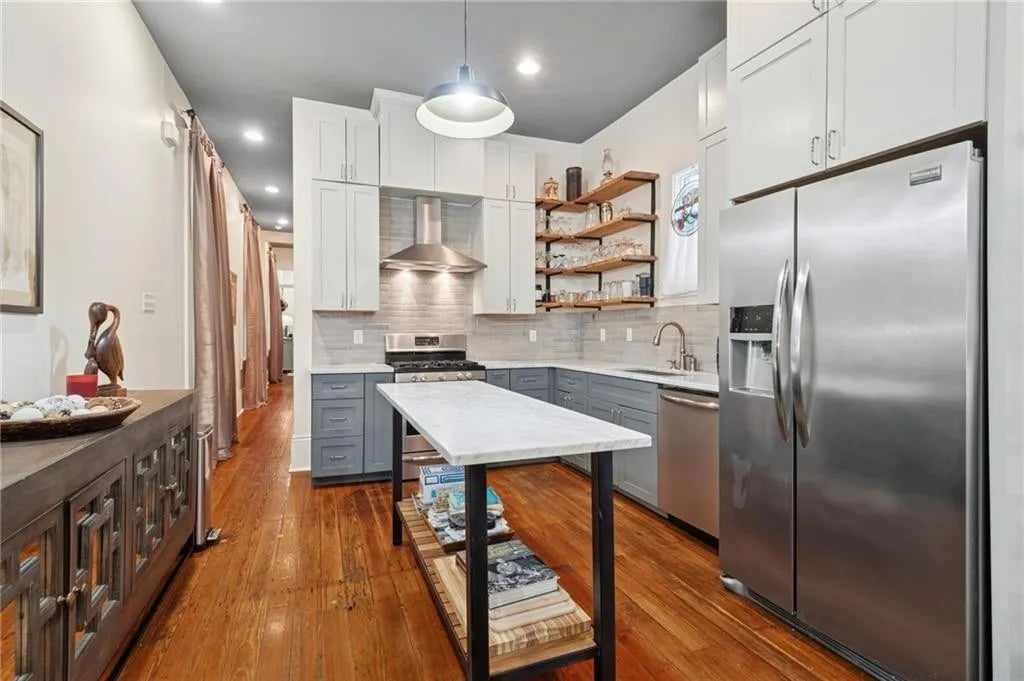 1227 Annunciation St