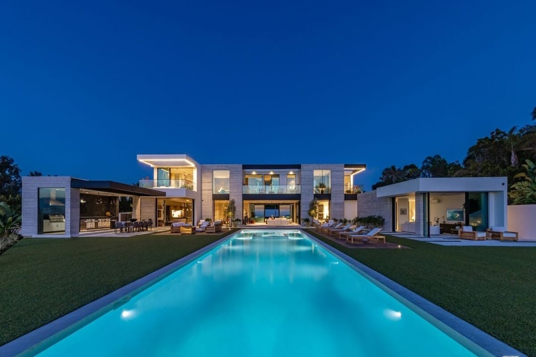 Skyreach Manor, Dume Dr, 90265