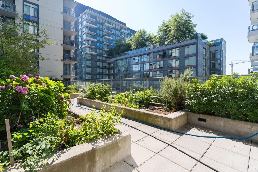 1708 Columbia St, #1407