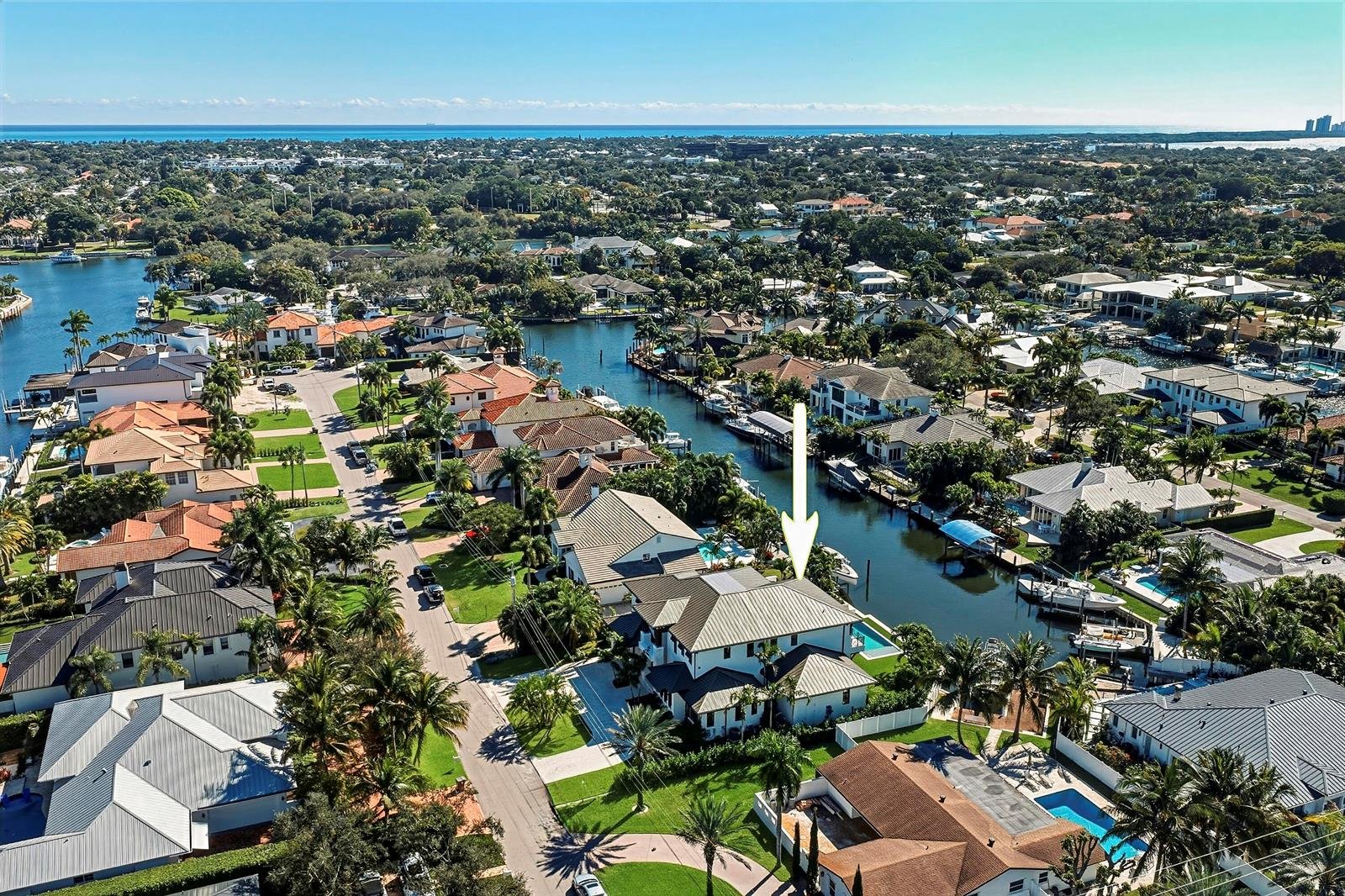 2442 Bay Circle