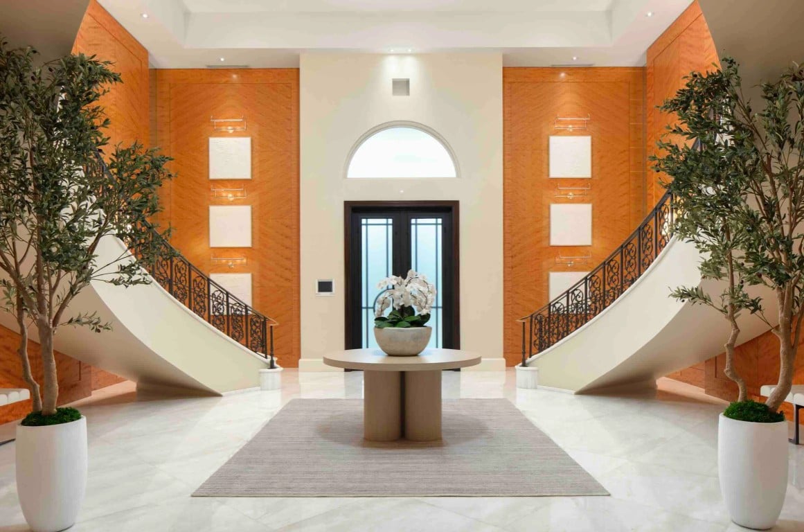 September 2025 | Inside 5940 North Bay Road: Miami’s Record $169 Million Listing on Billionaire’s Row