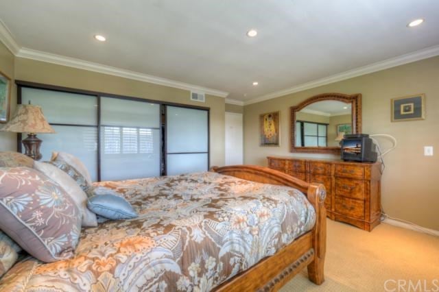 21127 Sailors Bay Ln