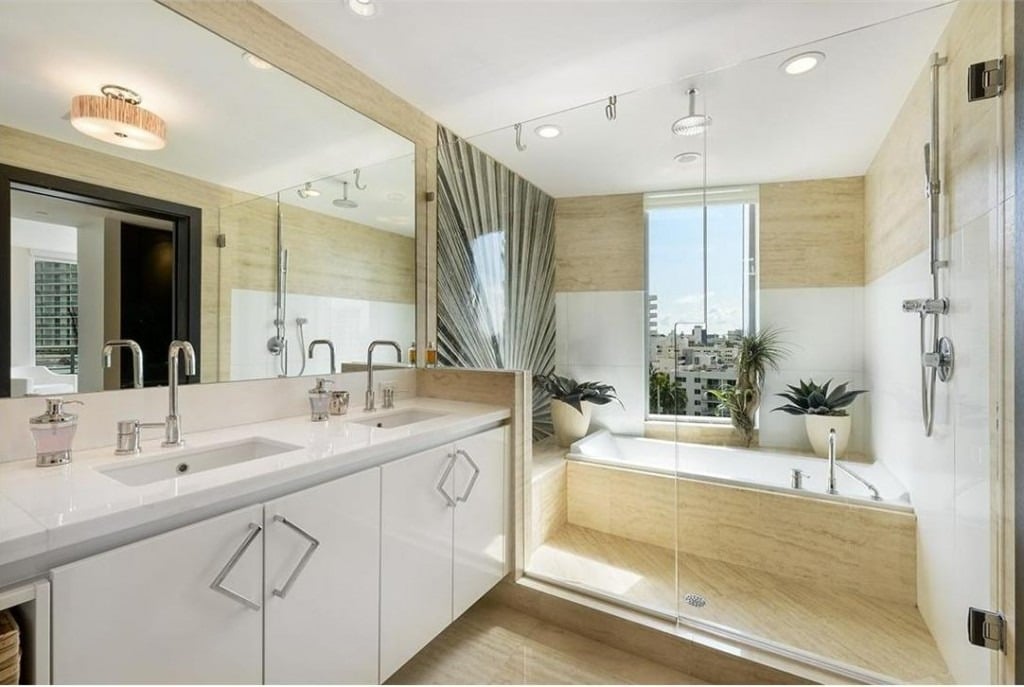 Juan Camilo Gallego Sells Miami Beach $2,000,000 Capri Stunner!