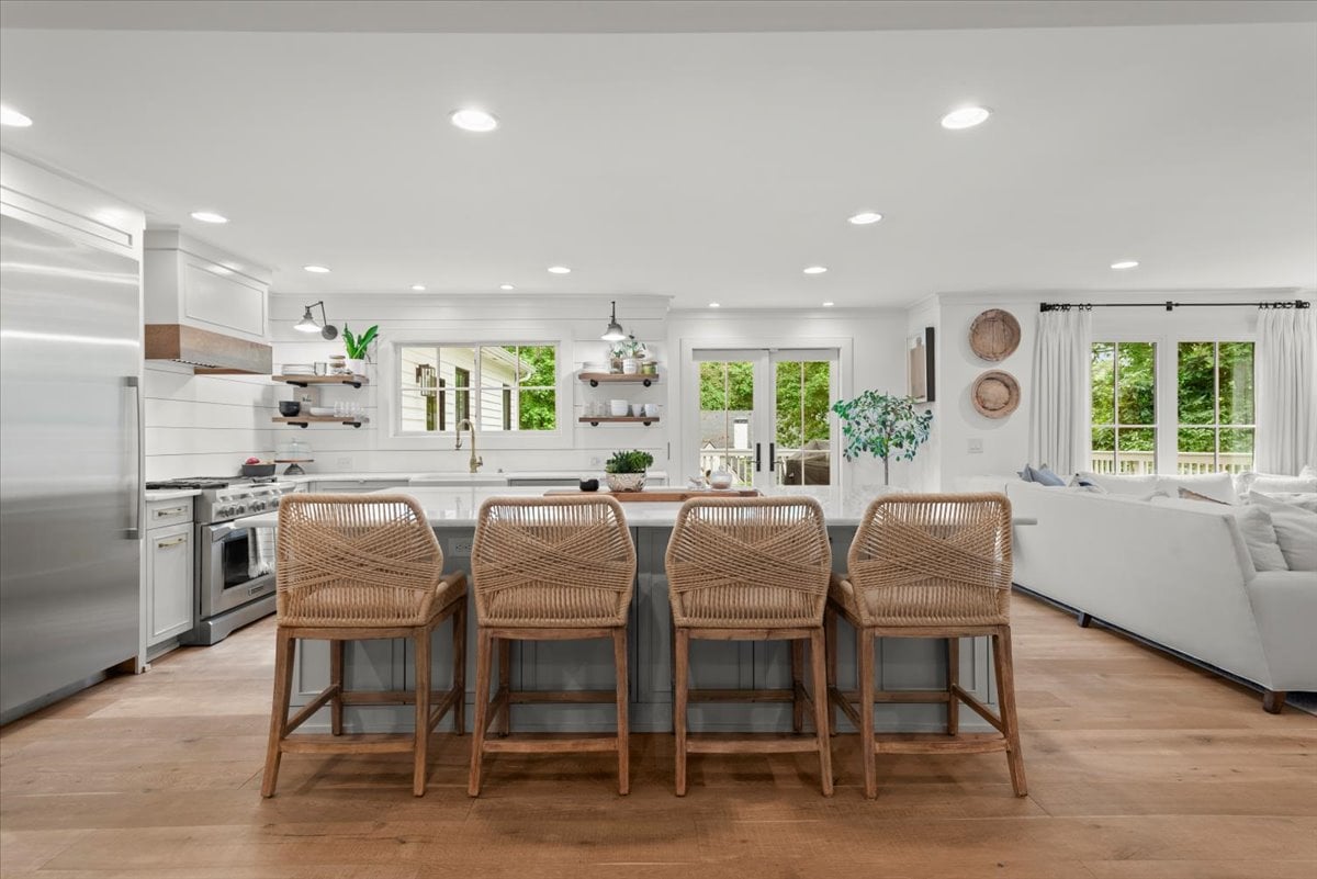 210 Shady Grove