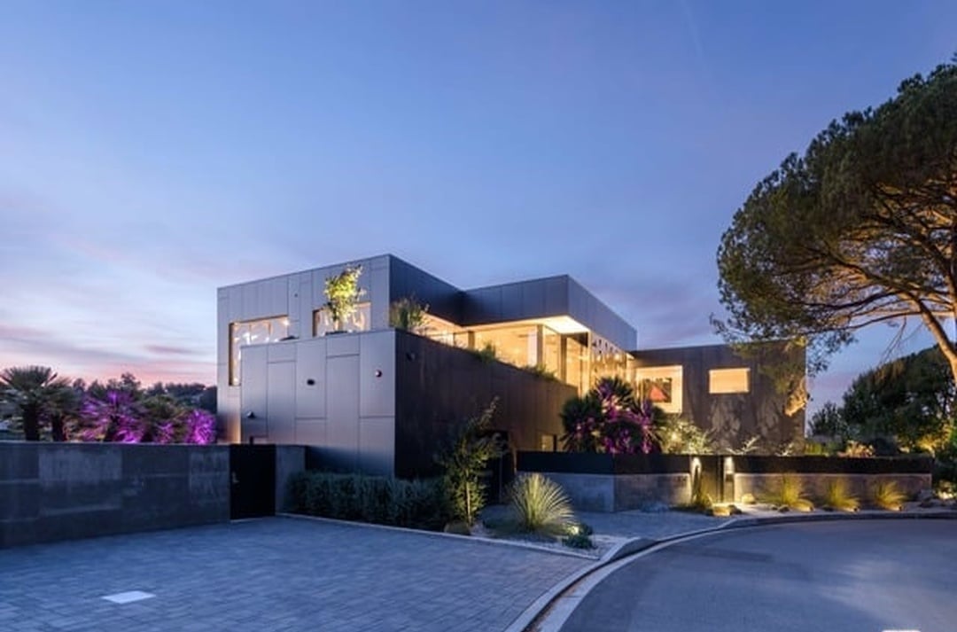 Oasis House