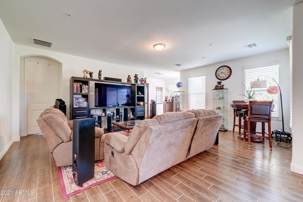 2259 N Riley Rd
