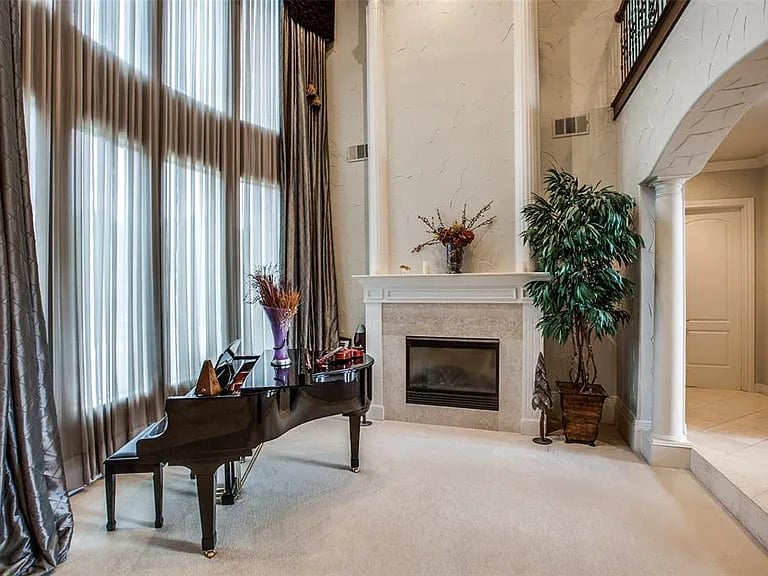 1236 Regents Park Ct