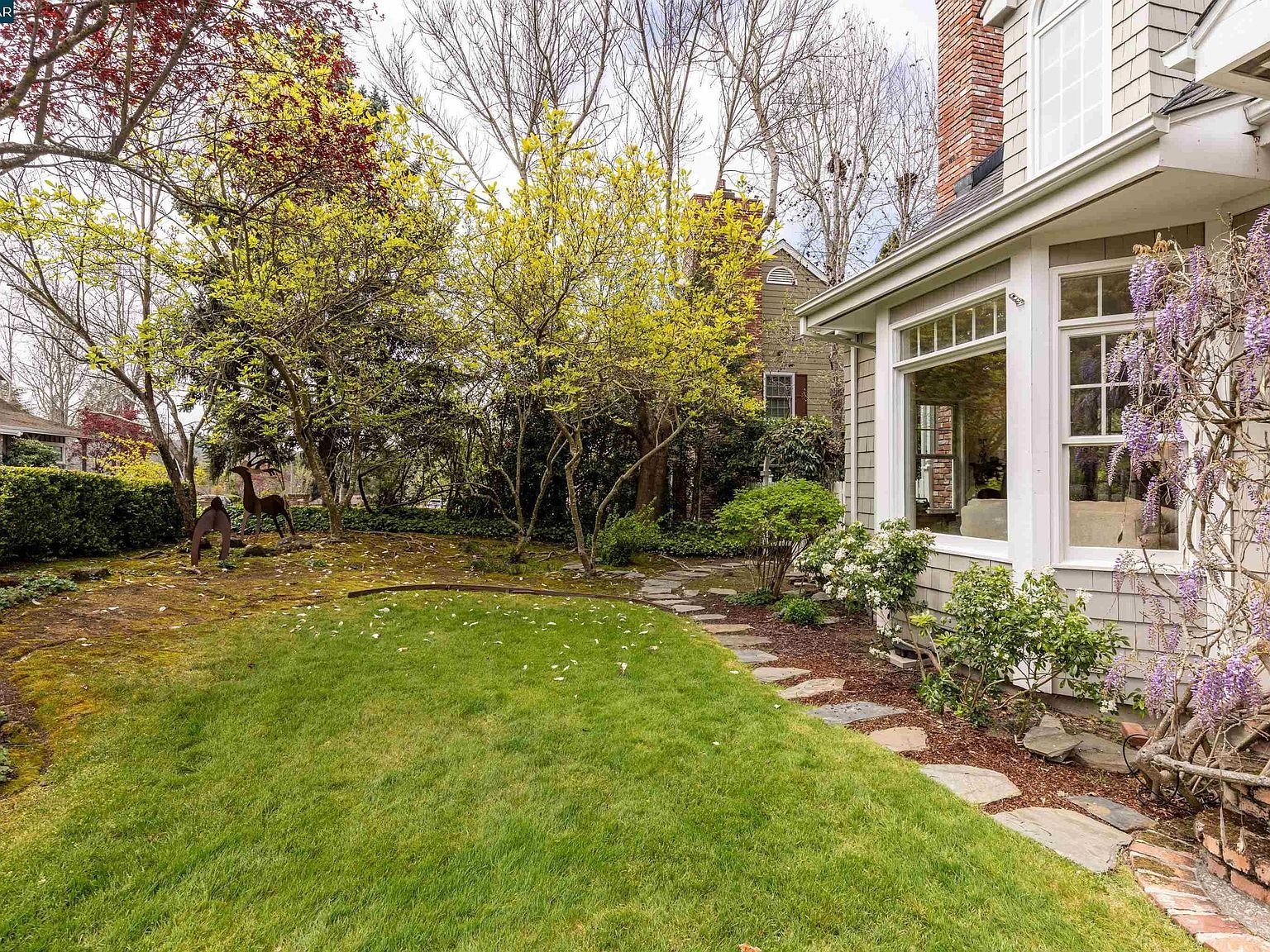 13 Merrill Dr