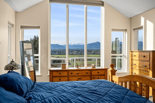 1418 Valley View Dr