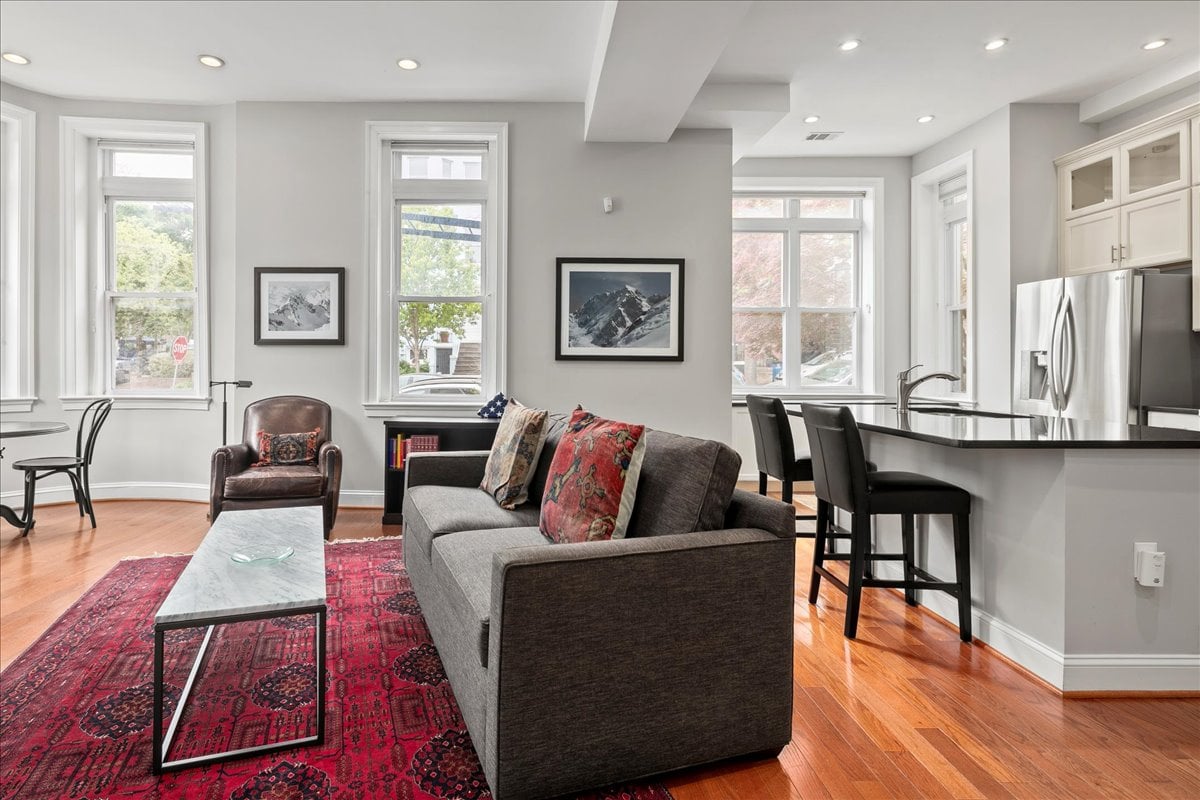 2019 19th St NW #2