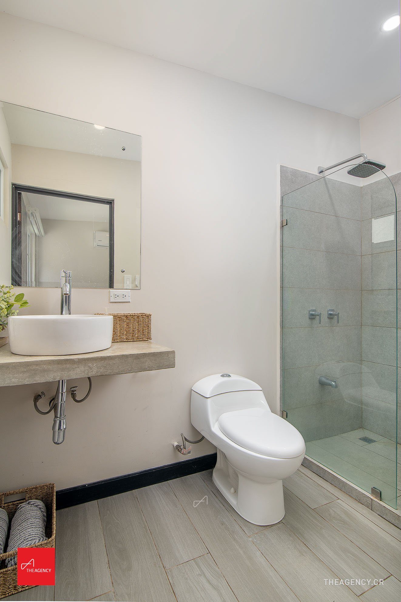 The Point 18 | Contemporary 4BR Villa Steps from the Beach in Gated Playa Avellanas Community