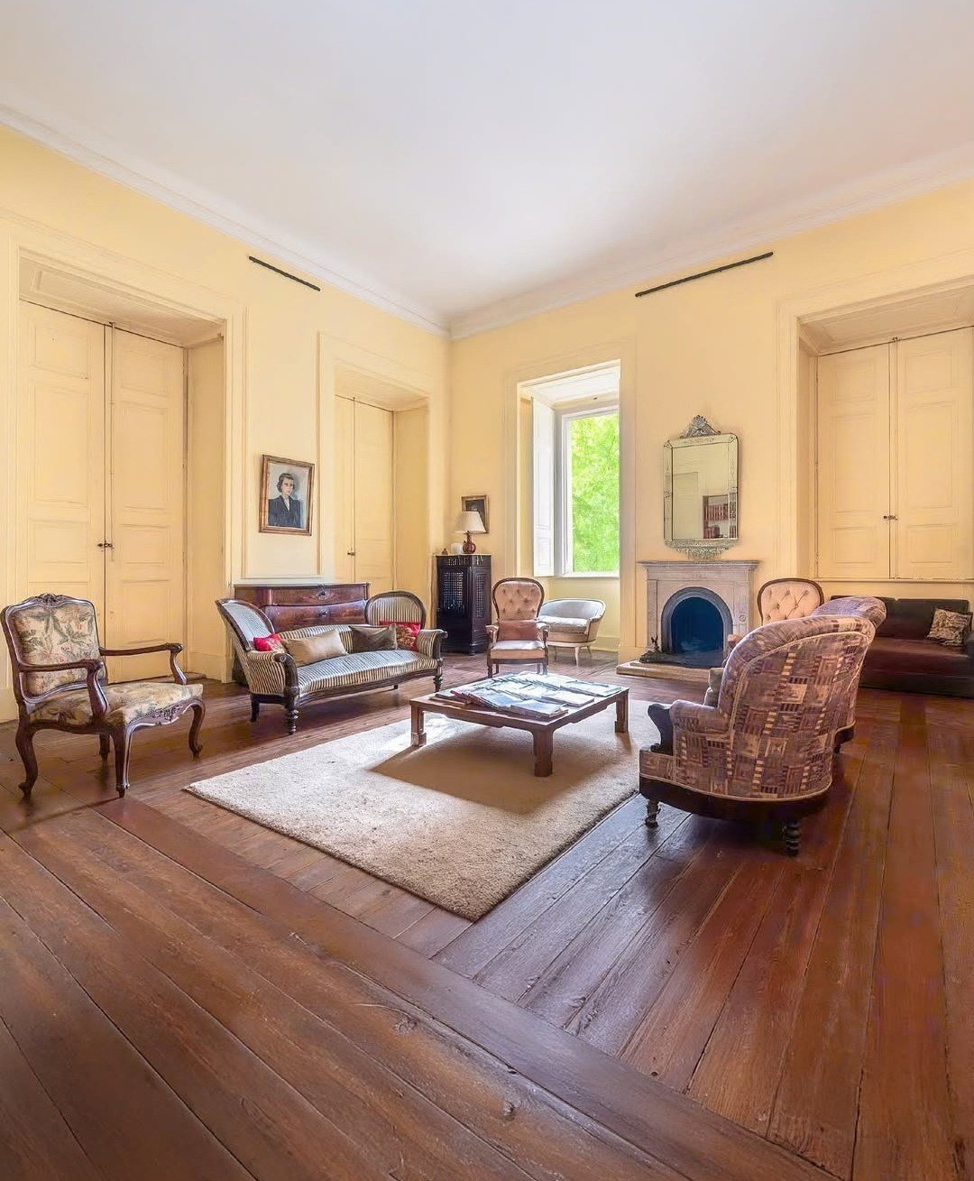 Quinta do Relógio: Historic 19th-Century Waterfront Palacete in Paço de Arcos, Oeiras