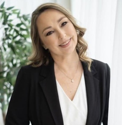 Suzanne  Stadler