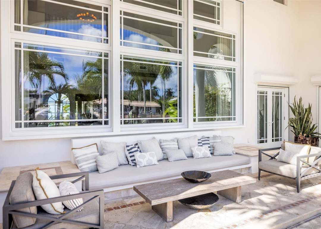 166 Royal Palm Dr