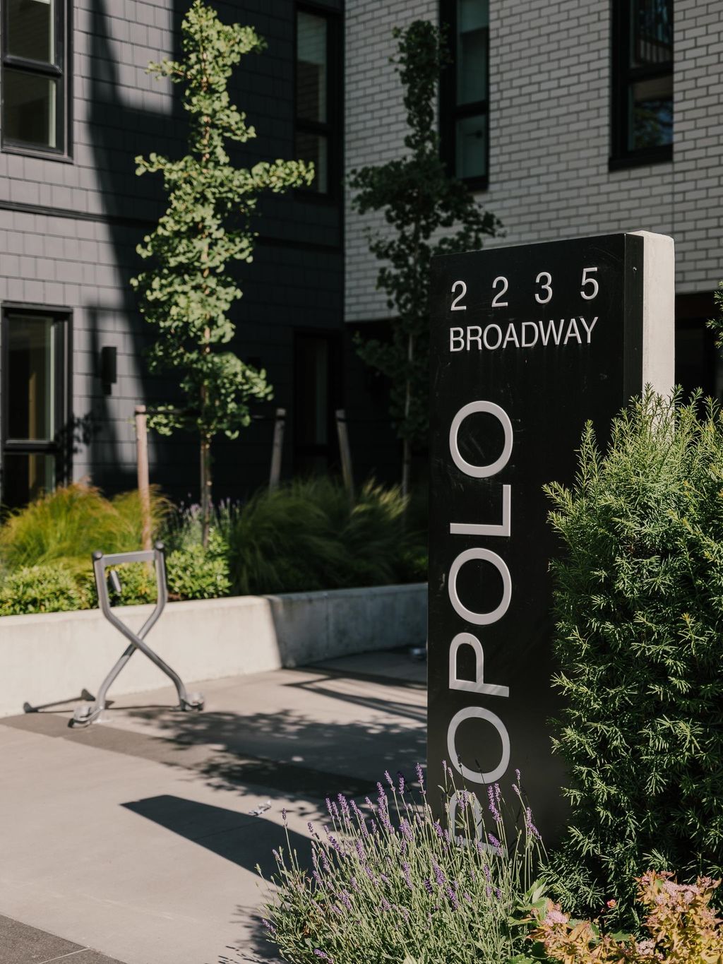 2235 E Broadway, #ph609