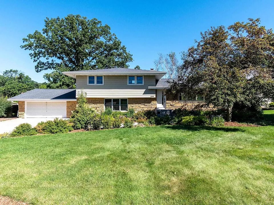 4595 Oak Springs Cir 
