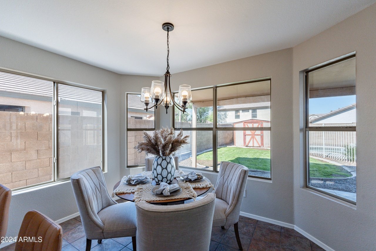 2222 E Arabian Dr