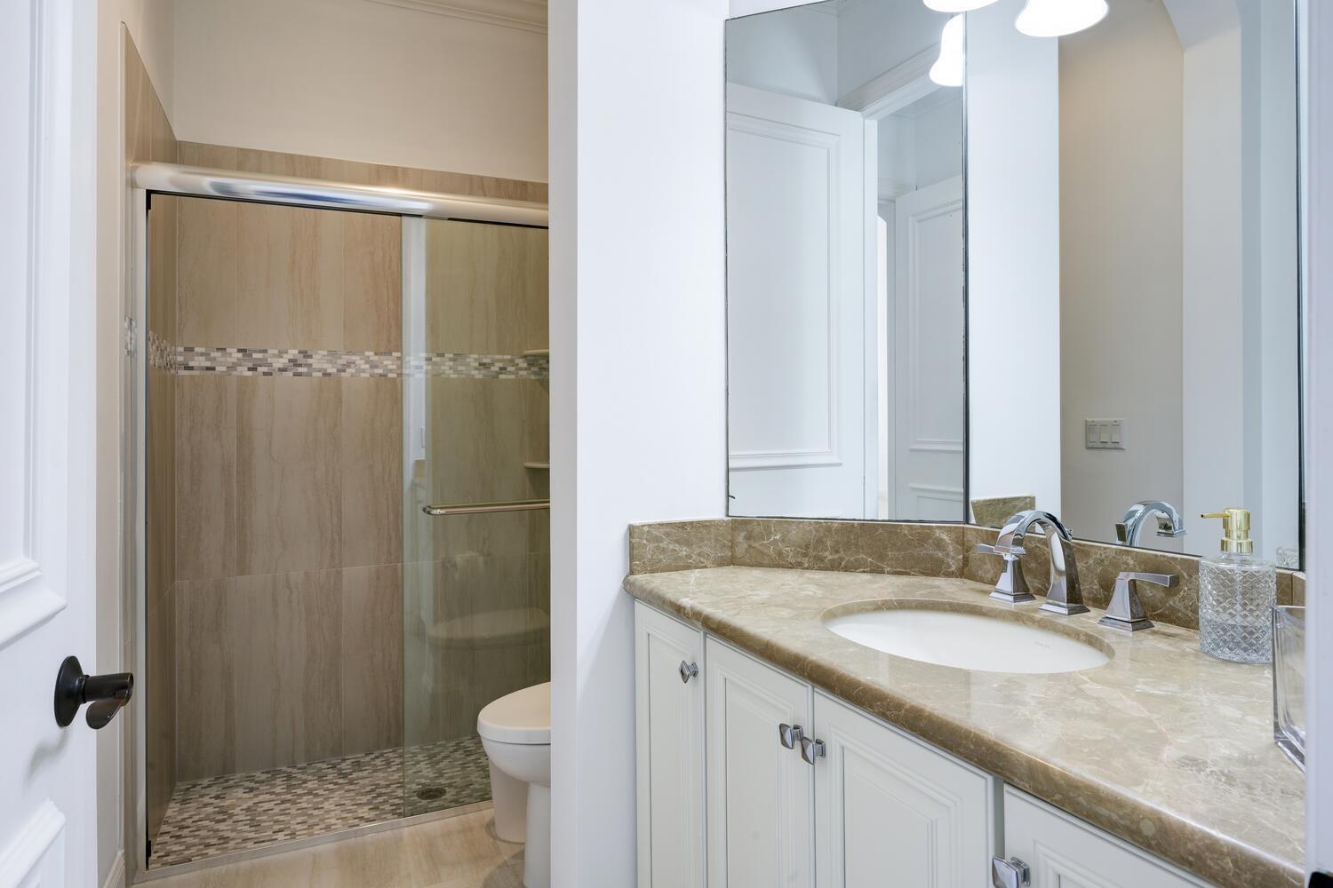 538 Les Jardin Dr