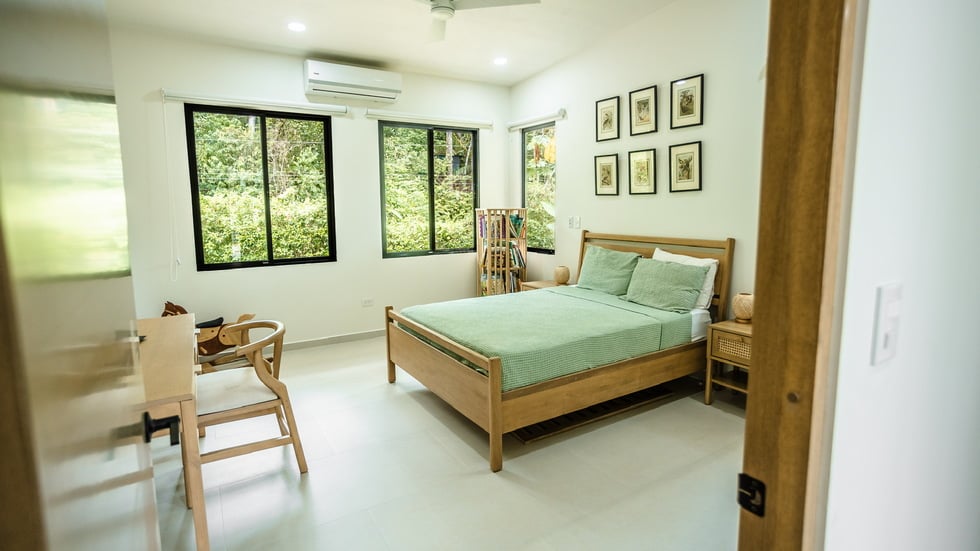Luxury Riverfront Residence in Playa Dominical Walk to the Beach