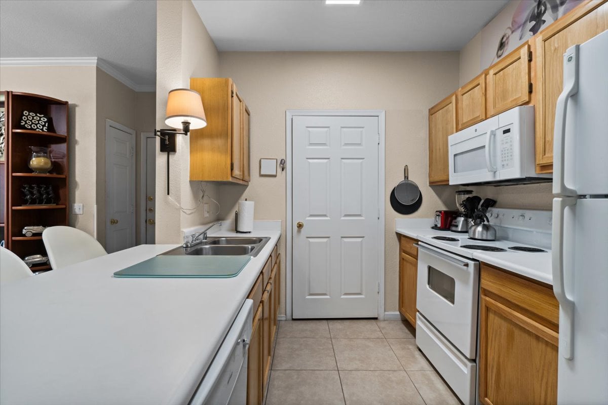 5401 E Van Buren Street 1054