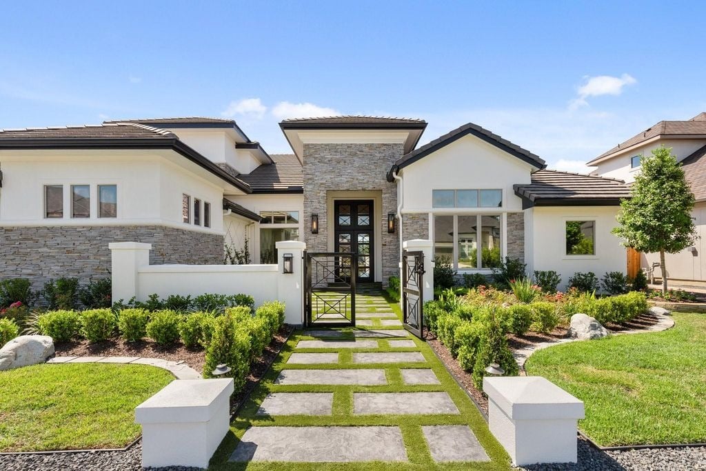 23314 Vista De Tres Lagos Dr