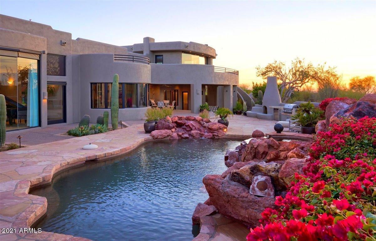 10040 E HAPPY VALLEY ROAD 302