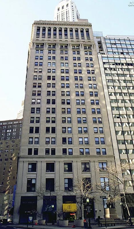 3 Hanover Sq, #19D