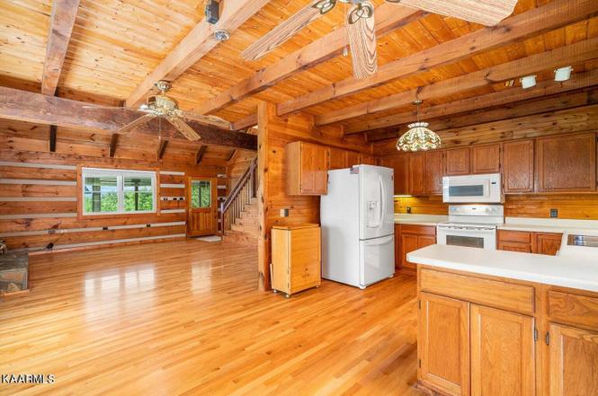 719 E E Millers Cove Rd