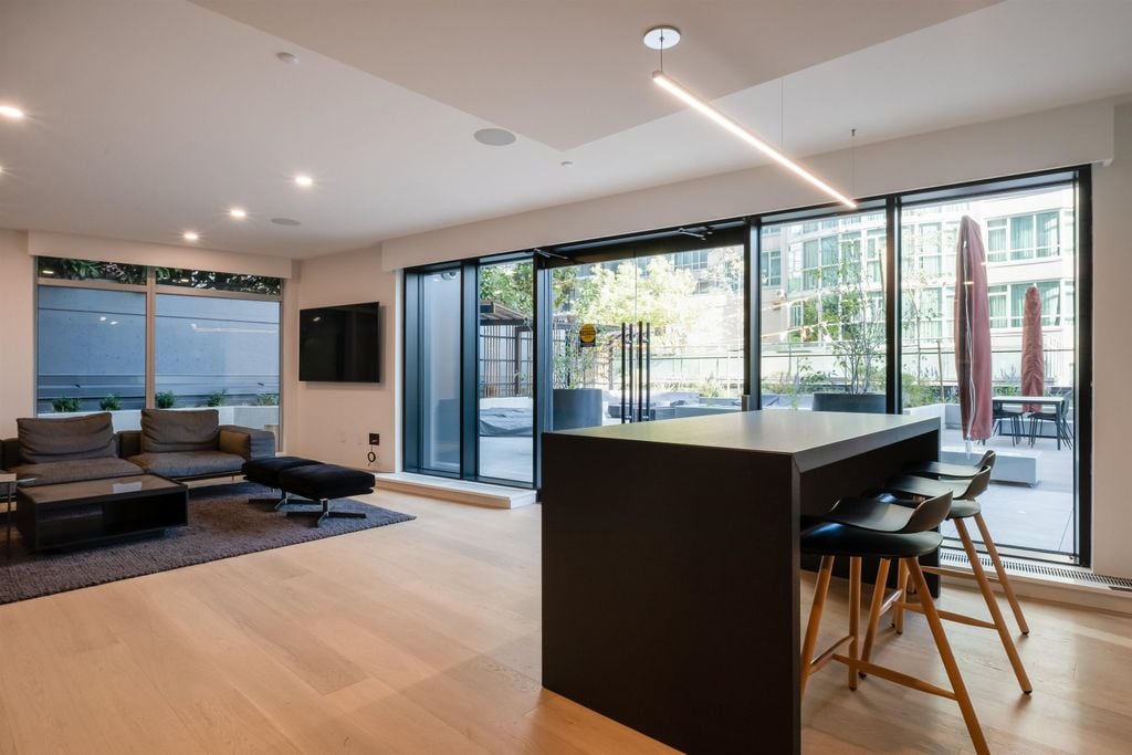 889 Pacific St, #1204
