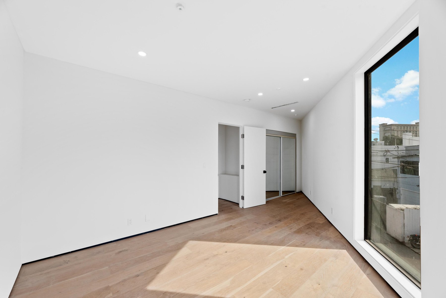 726 Howard St, Marina Del Rey
