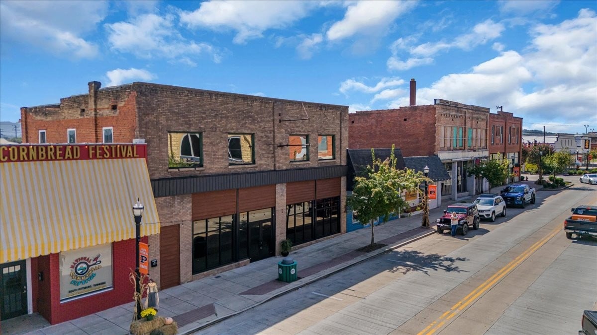 227 S Cedar Ave