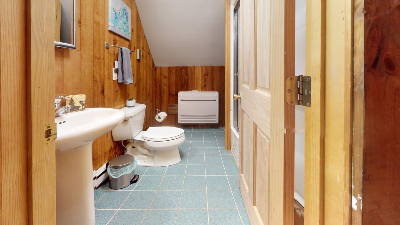 Pet Friendly Londonderry Home