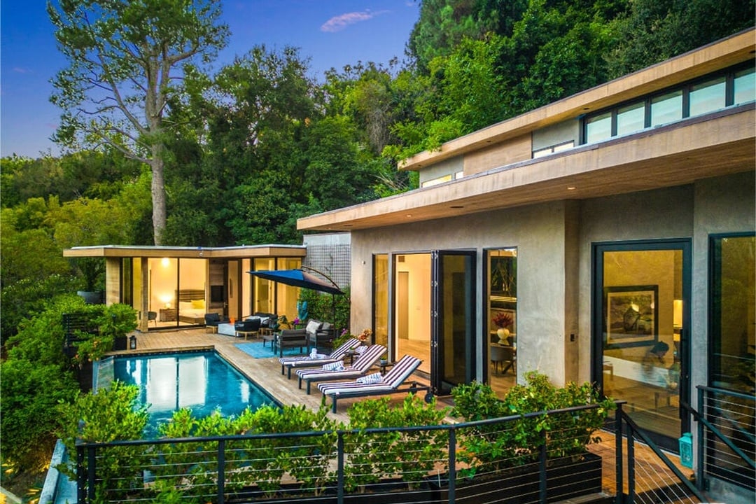 Majestic Oasis