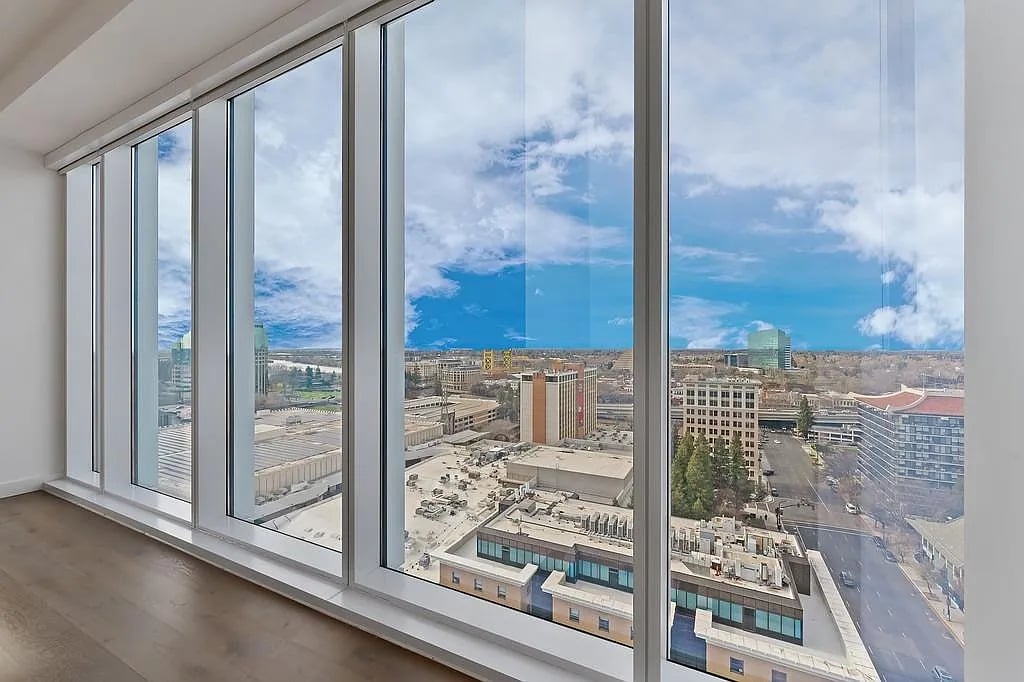 500 J St #1701