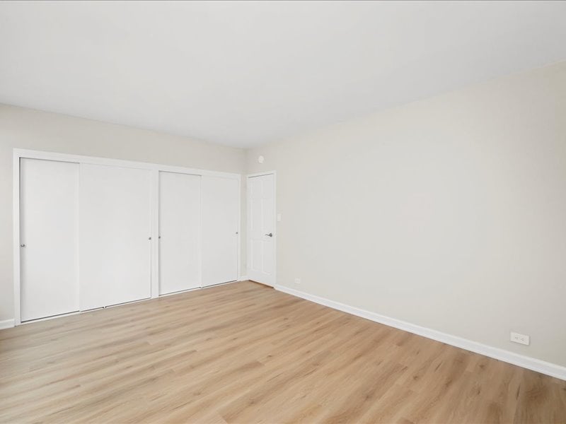 3600 N Lake Shore Dr #207, Chicago, IL 60613