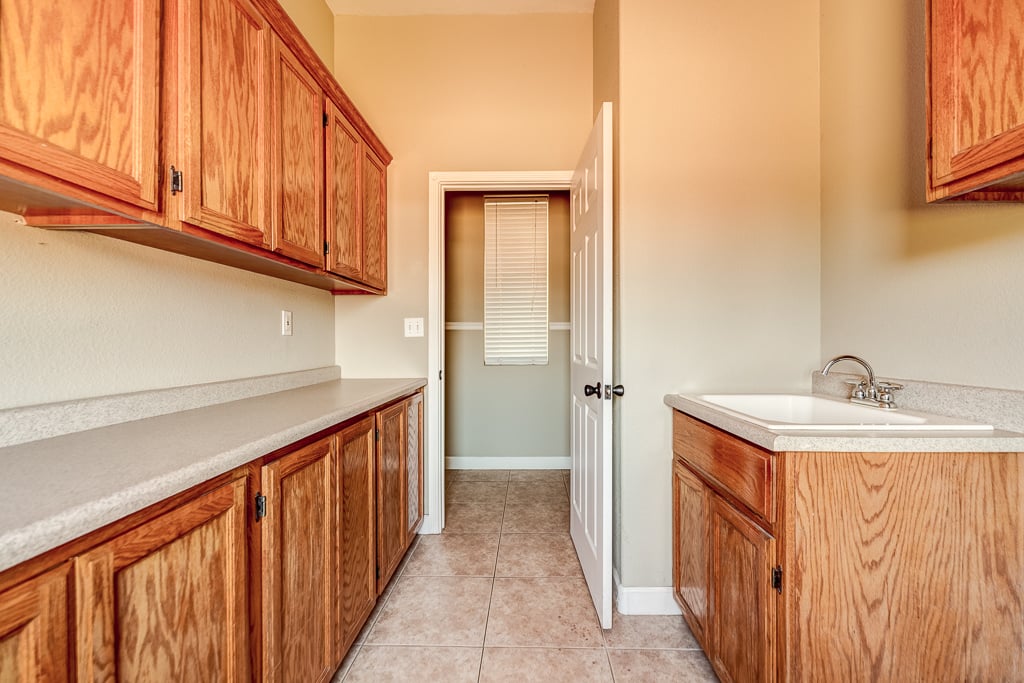 Gorgeous Rio Linda Ranchette with Over 1.5 Acres!