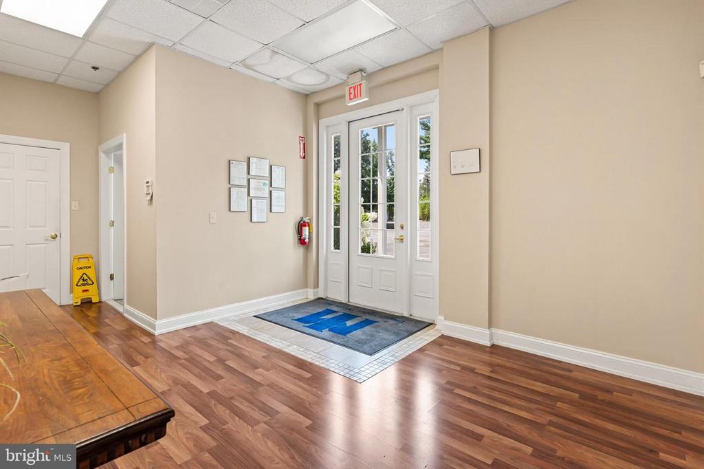 360 Fairview Ave